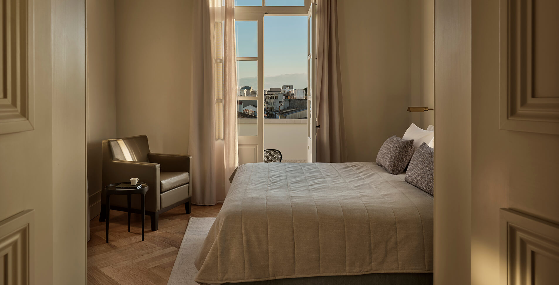 Grand & Luxe with Terrace